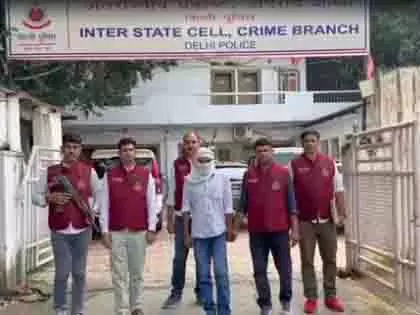 पैरोल से भागकर भागा हत्या का दोषी Delhi के आनंद विहार से गिरफ्तार पैरोल से भागकर भागा हत्या का दोषी Delhi के आनंद विहार से गिरफ्तार