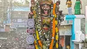 Cuttack दुर्गा पूजा मूर्ति विसर्जन के दौरान झड़प के बाद छह गिरफ्तार Cuttack दुर्गा पूजा मूर्ति विसर्जन के दौरान झड़प के बाद छह गिरफ्तार