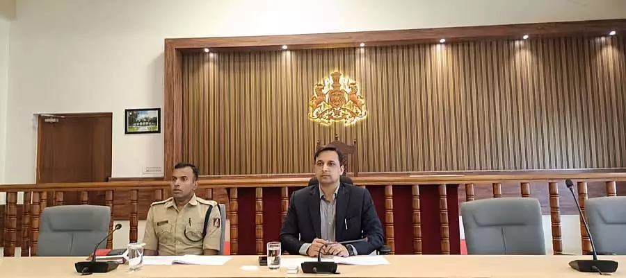 Madikeri : नगर निगम कर्मचारियों के लिए आवास उपलब्ध कराने के निर्देश Madikeri : नगर निगम कर्मचारियों के लिए आवास उपलब्ध कराने के निर्देश