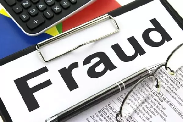 Hyderabad में दो लोगों ने ट्रेडिंग और निवेश धोखाधड़ी में 50 लाख रुपये से अधिक गंवाए Hyderabad में दो लोगों ने ट्रेडिंग और निवेश धोखाधड़ी में 50 लाख रुपये से अधिक गंवाए