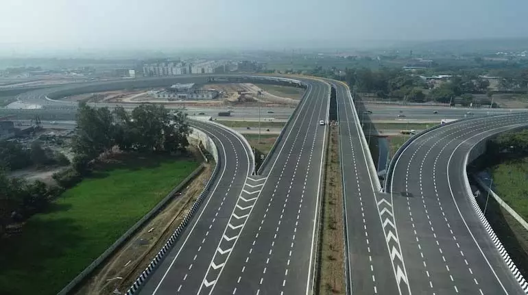 Delhi-Mumbai राजमार्ग अगले साल खुलेगा: यात्रा का समय और मार्ग जानें Delhi-Mumbai राजमार्ग अगले साल खुलेगा: यात्रा का समय और मार्ग जानें