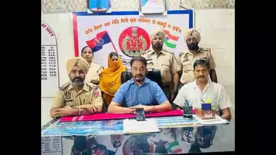 Ludhiana: चोरी हुआ मोबाइल बरामद, 1 गिरफ्तार Ludhiana: चोरी हुआ मोबाइल बरामद, 1 गिरफ्तार