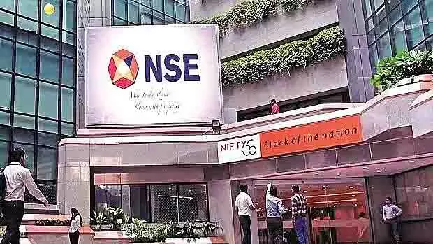 NSE ने इंडेक्स F&O के लॉट साइज में की कटौती, 28 अक्टूबर से लागू NSE ने इंडेक्स F&O के लॉट साइज में की कटौती, 28 अक्टूबर से लागू