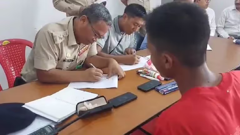 Mizoram में म्यांमार के नागरिकों का बायोमेट्रिक नामांकन 37 प्रतिशत तक पहुंचा Mizoram में म्यांमार के नागरिकों का बायोमेट्रिक नामांकन 37 प्रतिशत तक पहुंचा