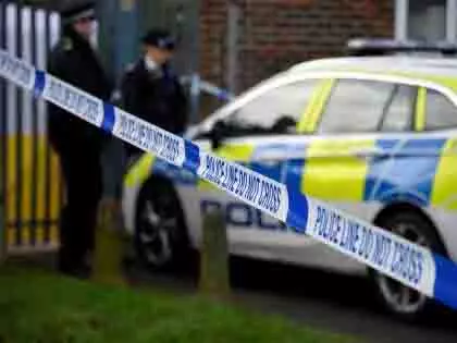 UK की मस्जिद में आगजनी, घृणा अपराध की आशंका UK की मस्जिद में आगजनी, घृणा अपराध की आशंका