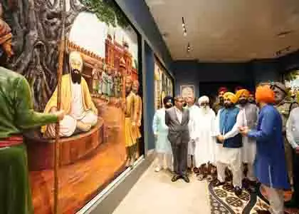 पंजाब के CM ने बाबा जीवन सिंह के नाम पर कला स्मारक का उद्घाटन किया पंजाब के CM ने बाबा जीवन सिंह के नाम पर कला स्मारक का उद्घाटन किया