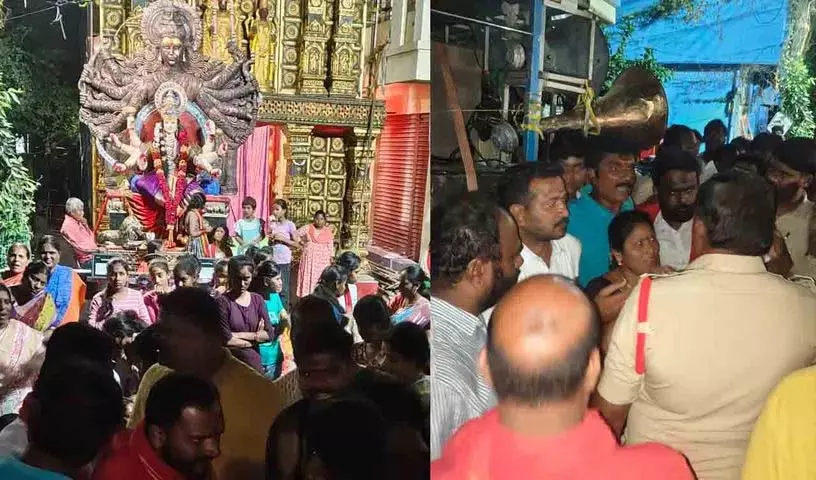 दुर्गा माता शोभायात्रा के दौरान बैंड पर CI.. भवानी और महिलाओं ने दिया धरना दुर्गा माता शोभायात्रा के दौरान बैंड पर CI.. भवानी और महिलाओं ने दिया धरना