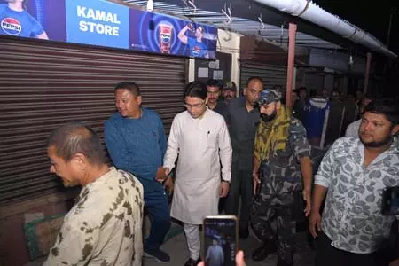 पश्चिम बंगाल: भाजपा सांसद राजू बिष्ट ने आपदा प्रभावित क्षेत्रों का किया दौरा पश्चिम बंगाल: भाजपा सांसद राजू बिष्ट ने आपदा प्रभावित क्षेत्रों का किया दौरा