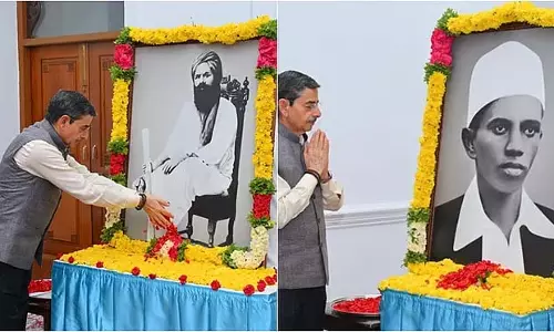 Tamil Nadu: राज्यपाल आर.एन. रवि ने तिरुप्पुर कुमारन और सुब्रमण्यम शिवा को श्रद्धांजलि दी Tamil Nadu: राज्यपाल आर.एन. रवि ने तिरुप्पुर कुमारन और सुब्रमण्यम शिवा को श्रद्धांजलि दी