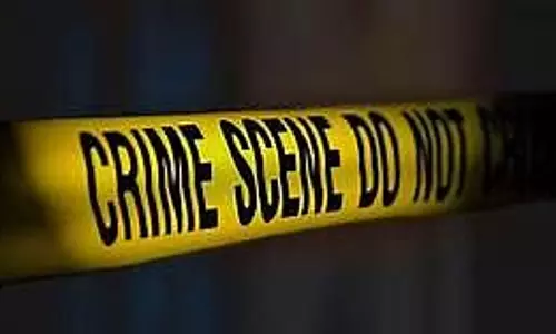 Maharashtra : एक व्यक्ति ने अपने 4 महीने के बेटे को नीले पानी के ड्रम में डुबोकर मार डाला Maharashtra : एक व्यक्ति ने अपने 4 महीने के बेटे को नीले पानी के ड्रम में डुबोकर मार डाला