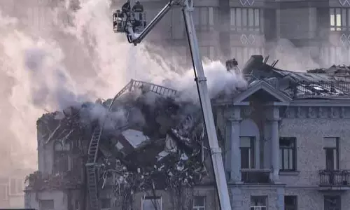 ट्रंप की बमबारी रोकने की अपील के बावजूद गाज़ा में इजरायली हमलों से 70 की मौत
