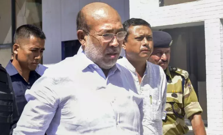 Manipur: भाजपा सरकार की बहाली के लिए एन बीरेन सिंह और उनकी टीम दिल्ली रवाना Manipur: भाजपा सरकार की बहाली के लिए एन बीरेन सिंह और उनकी टीम दिल्ली रवाना
