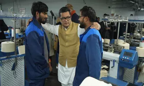 राज्य मंत्री मार्गेरिटा ने रूस में भारतीय कपड़ा श्रमिकों से बातचीत की