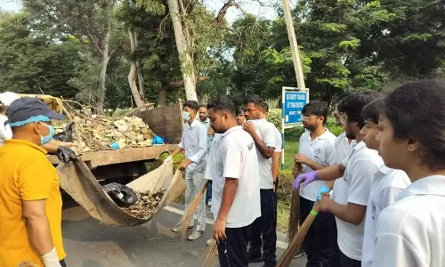 Karnal के स्वच्छाग्रहियों ने डेयरी संस्थान में स्वच्छता को बढ़ावा दिया Karnal के स्वच्छाग्रहियों ने डेयरी संस्थान में स्वच्छता को बढ़ावा दिया