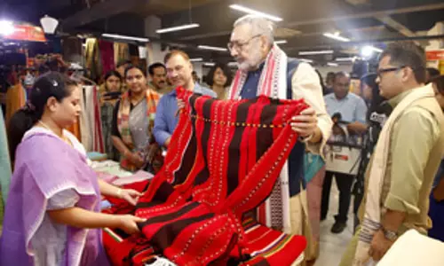 स्वदेशी अभियानों से 2030 तक घरेलू वस्त्रों की मांग 250 अरब डॉलर तक पहुंचने का अनुमान : केंद्र
