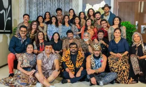 दोस्तों के साथ हल्के-फुल्के मूड में दिखे साउथ सुपरस्टार चिरंजीवी, किया भावुक पोस्ट