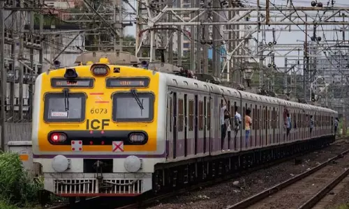 Mumbai : मध्य रेलवे ने ट्रैक अपग्रेडेशन के लिए नाइट ब्लॉक की घोषणा की Mumbai : मध्य रेलवे ने ट्रैक अपग्रेडेशन के लिए नाइट ब्लॉक की घोषणा की