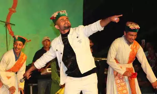 Kullu दशहरा की दूसरी सांस्कृतिक संध्या में पहाड़ी और बॉलीवुड गीतों की धूम