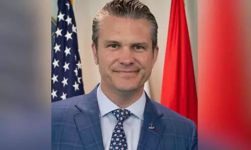 US नौसेना प्रमुख जॉन हैरिसन बर्खास्त, सैन्य रैंक में बड़ा बदलाव US नौसेना प्रमुख जॉन हैरिसन बर्खास्त, सैन्य रैंक में बड़ा बदलाव