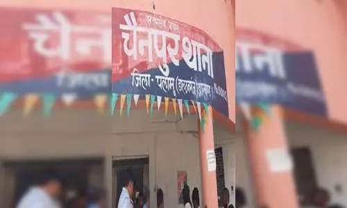 बुजुर्ग की गला रेतकर हत्या, शौचालय से बरामद हुआ शव, बेटा-बहू हिरासत में बुजुर्ग की गला रेतकर हत्या, शौचालय से बरामद हुआ शव, बेटा-बहू हिरासत में