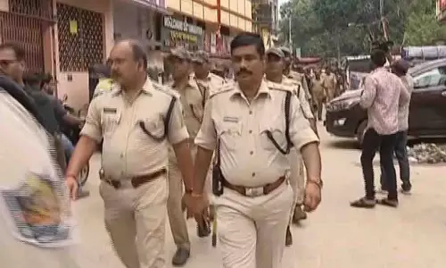VHP के कटक बंद के आह्वान से पहले कमिश्नरेट पुलिस ने फ्लैग मार्च निकाला