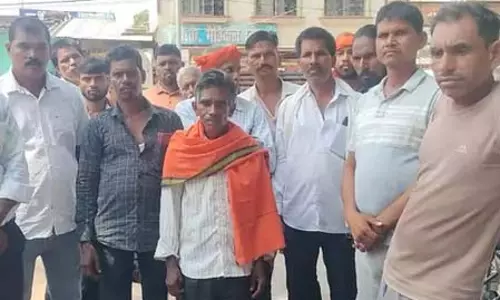 दहेज के लिए नवविवाहिता की हत्या का आरोप, फंदे से लटका मिला शव दहेज के लिए नवविवाहिता की हत्या का आरोप, फंदे से लटका मिला शव