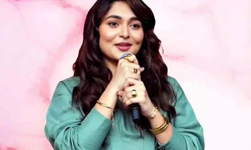 उस फिल्म का मेरे दिल में एक खास स्थान है.. तेलुगू फिल्म पर Kayadu Lohar उस फिल्म का मेरे दिल में एक खास स्थान है.. तेलुगू फिल्म पर Kayadu Lohar