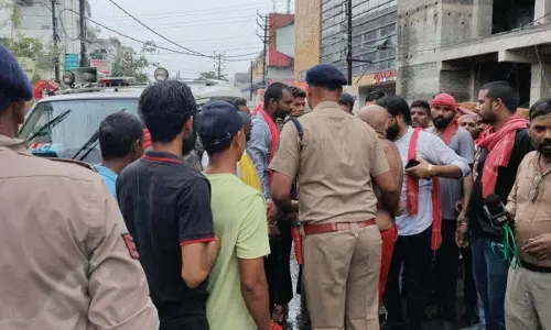 परदेशिया अनिल अग्रवाल पैसा लौटाने तैयार, आज छत्तीसगढ़िया क्रांति सेना ने किया था उग्र प्रदर्शन परदेशिया अनिल अग्रवाल पैसा लौटाने तैयार, आज छत्तीसगढ़िया क्रांति सेना ने किया था उग्र प्रदर्शन