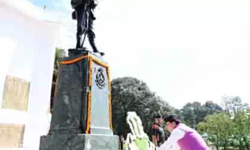 उत्तराखंड CM पुष्कर धामी ने लैंसडाउन में शहीद परिवारों को किया सम्मानित
