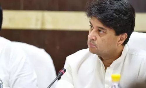 डिजिटल क्रांति: सिंधिया ने स्वदेशी 4जी, 5जी और एआई मिशन की उपलब्धियों का किया बखान डिजिटल क्रांति: सिंधिया ने स्वदेशी 4जी, 5जी और एआई मिशन की उपलब्धियों का किया बखान
