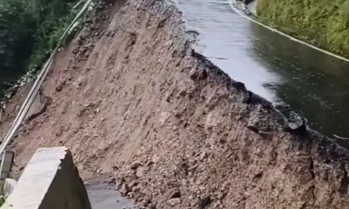 प्रशासन फंसे हुए पर्यटकों को वैकल्पिक मार्ग से वापस भेजने की योजना बना रहा है: SP