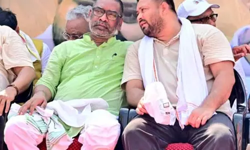 बिहार में 6 अक्टूबर को सीट शेयरिंग पर राजद नेता तेजस्वी के साथ झामुमो की बैठक बिहार में 6 अक्टूबर को सीट शेयरिंग पर राजद नेता तेजस्वी के साथ झामुमो की बैठक