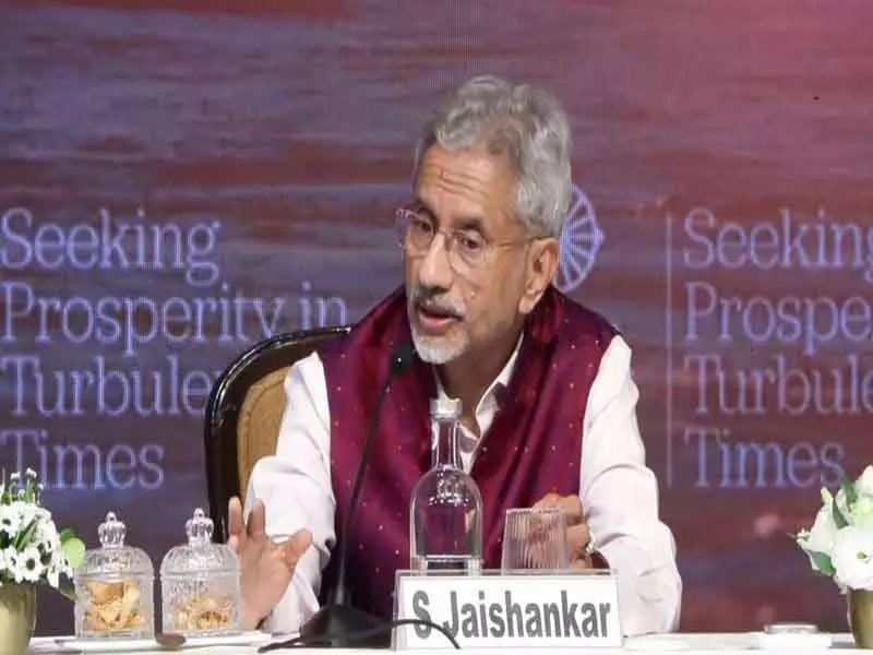 विदेश मंत्री जयशंकर ने अनुचित टैरिफ पर कहा, America से व्यापार समझौता जरूरी विदेश मंत्री जयशंकर ने अनुचित टैरिफ पर कहा, America से व्यापार समझौता जरूरी