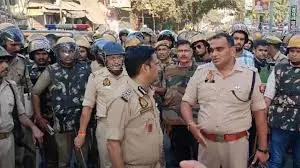 Bareilly: सात उपद्रवियों को पकड़ने पर 15-15 हजार रुपये इनाम Bareilly: सात उपद्रवियों को पकड़ने पर 15-15 हजार रुपये इनाम