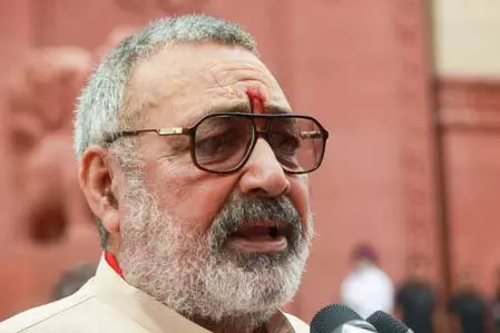 विपक्ष कर रहा बिहार की जनता को गुमराह पर नहीं मिलेगा फायदा : गिरिराज सिंह विपक्ष कर रहा बिहार की जनता को गुमराह पर नहीं मिलेगा फायदा : गिरिराज सिंह