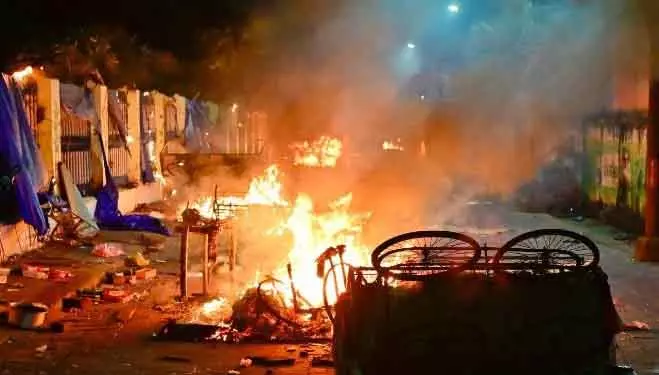 Cuttack में ताजा हिंसा; ओडिशा सरकार ने 24 घंटे के लिए इंटरनेट बंद किया Cuttack में ताजा हिंसा; ओडिशा सरकार ने 24 घंटे के लिए इंटरनेट बंद किया