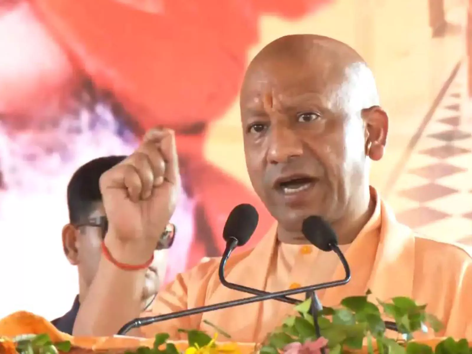 CM योगी ने की महिला सशक्तिकरण के लिए योजनाएं शुरू करने के लिए पीएम मोदी की सराहना CM योगी ने की महिला सशक्तिकरण के लिए योजनाएं शुरू करने के लिए पीएम मोदी की सराहना