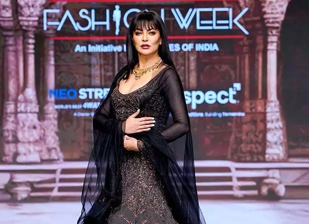 बॉम्बे टाइम्स फैशन वीक 2025 में शोस्टॉपर बनकर Sushmita Sen ने बिखेरा जलवा बॉम्बे टाइम्स फैशन वीक 2025 में शोस्टॉपर बनकर Sushmita Sen ने बिखेरा जलवा