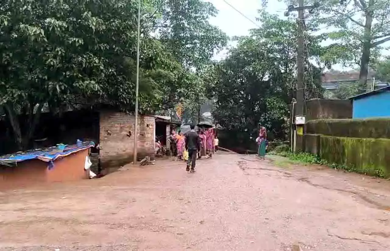 Odisha: नाबालिग लड़के ने दोस्तों की मदद से सौतेले पिता की हत्या कर दी Odisha: नाबालिग लड़के ने दोस्तों की मदद से सौतेले पिता की हत्या कर दी