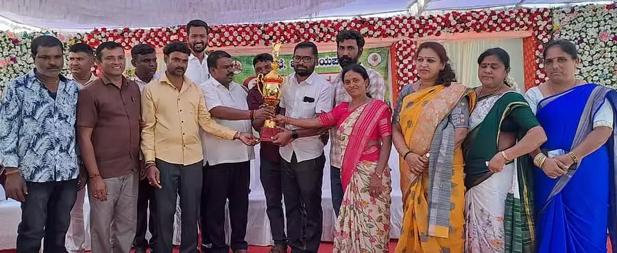 सिविल सेवकों की सेवा सराहनीय है: MLA CN Balakrishna सिविल सेवकों की सेवा सराहनीय है: MLA CN Balakrishna