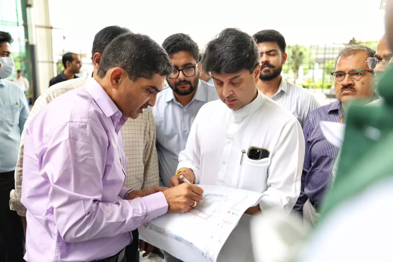 IMC 2025: भारत 6जी, एआई और सैटकॉम क्रांति का नेतृत्व करेगा: सिंधिया IMC 2025: भारत 6जी, एआई और सैटकॉम क्रांति का नेतृत्व करेगा: सिंधिया