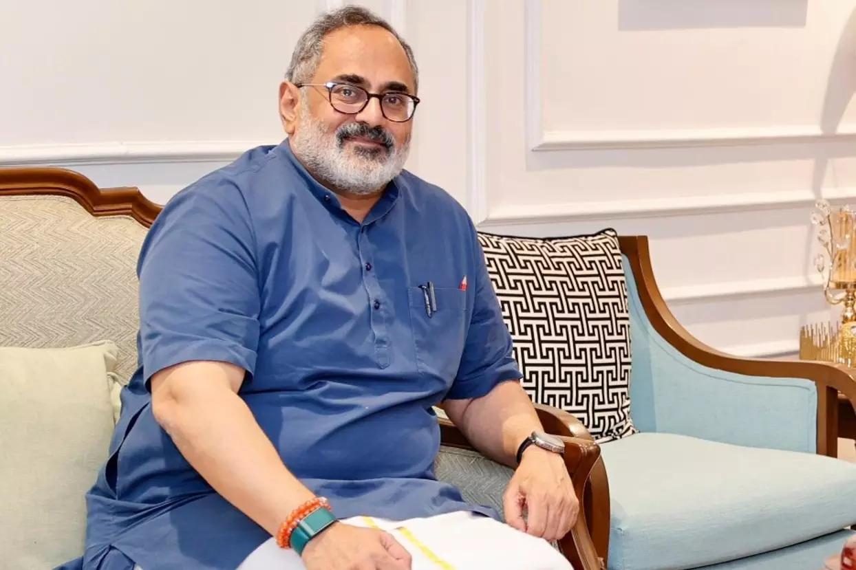 सबरीमाला सोना चढ़ाने के विवाद की केंद्रीय एजेंसी जांच करे: केरल भाजपा सबरीमाला सोना चढ़ाने के विवाद की केंद्रीय एजेंसी जांच करे: केरल भाजपा