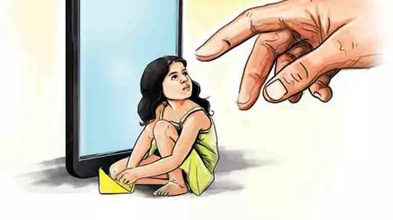 10वीं के छात्र ने टॉफी का लालच देकर पांच साल की बच्ची से किया बलात्कार 10वीं के छात्र ने टॉफी का लालच देकर पांच साल की बच्ची से किया बलात्कार