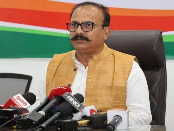 Congress ने किसान पैकेज की घोषणा में देरी की आलोचना की Congress ने किसान पैकेज की घोषणा में देरी की आलोचना की