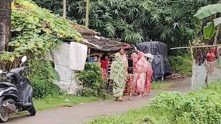 Gujarat के नंदीग्राम में दो प्रवासी मजदूरों की मौत Gujarat के नंदीग्राम में दो प्रवासी मजदूरों की मौत