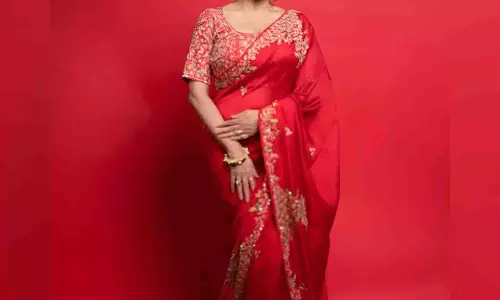 Karwa Chauth Look: करवा चौथ पर इन अभिनेत्रियों की तरह पहनें खूबसूरत लाल साड़ियां Karwa Chauth Look: करवा चौथ पर इन अभिनेत्रियों की तरह पहनें खूबसूरत लाल साड़ियां