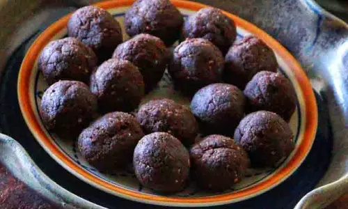 Chocolate Laddu :  इस त्यौहार पर आपकी शान बढ़ाएगी यह मिठाई