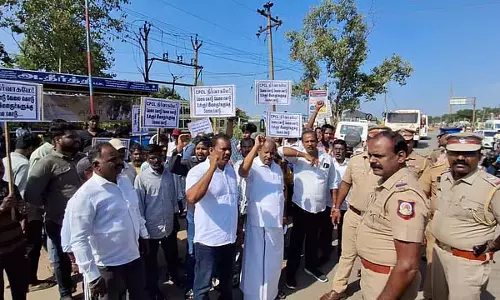 मनाली CBCL प्लांट में स्थानीय लोगों के लिए रोजगार की मांग को लेकर प्रदर्शन: पूर्व विधायक समेत 50 लोग गिरफ्तार