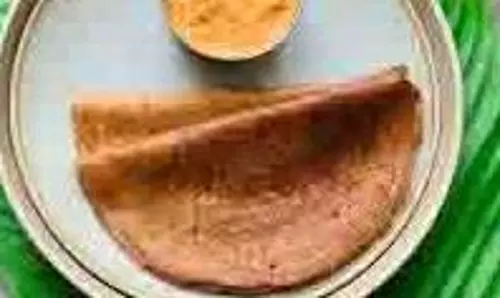 Simple Ragi Dosa Recipe: घर पर बनाएं टेस्टी और हेल्दी रागी डोसा Simple Ragi Dosa Recipe: घर पर बनाएं टेस्टी और हेल्दी रागी डोसा