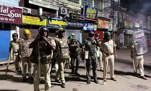 ओडिशा हिंसा: 36 घंटे का कर्फ्यू लागू ओडिशा हिंसा: 36 घंटे का कर्फ्यू लागू